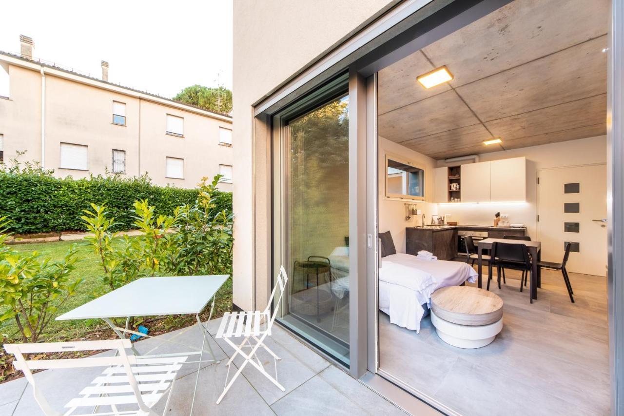 Housmart Toscana 53 Black Bologna Buitenkant foto