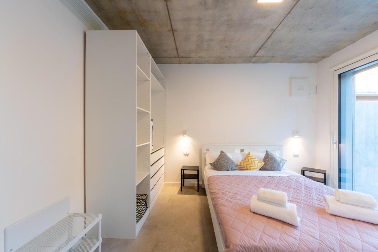 Housmart Toscana 53 Black Bologna Buitenkant foto