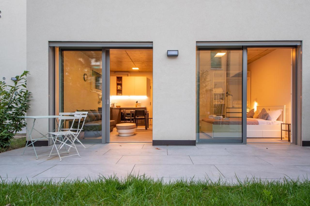 Housmart Toscana 53 Black Bologna Buitenkant foto