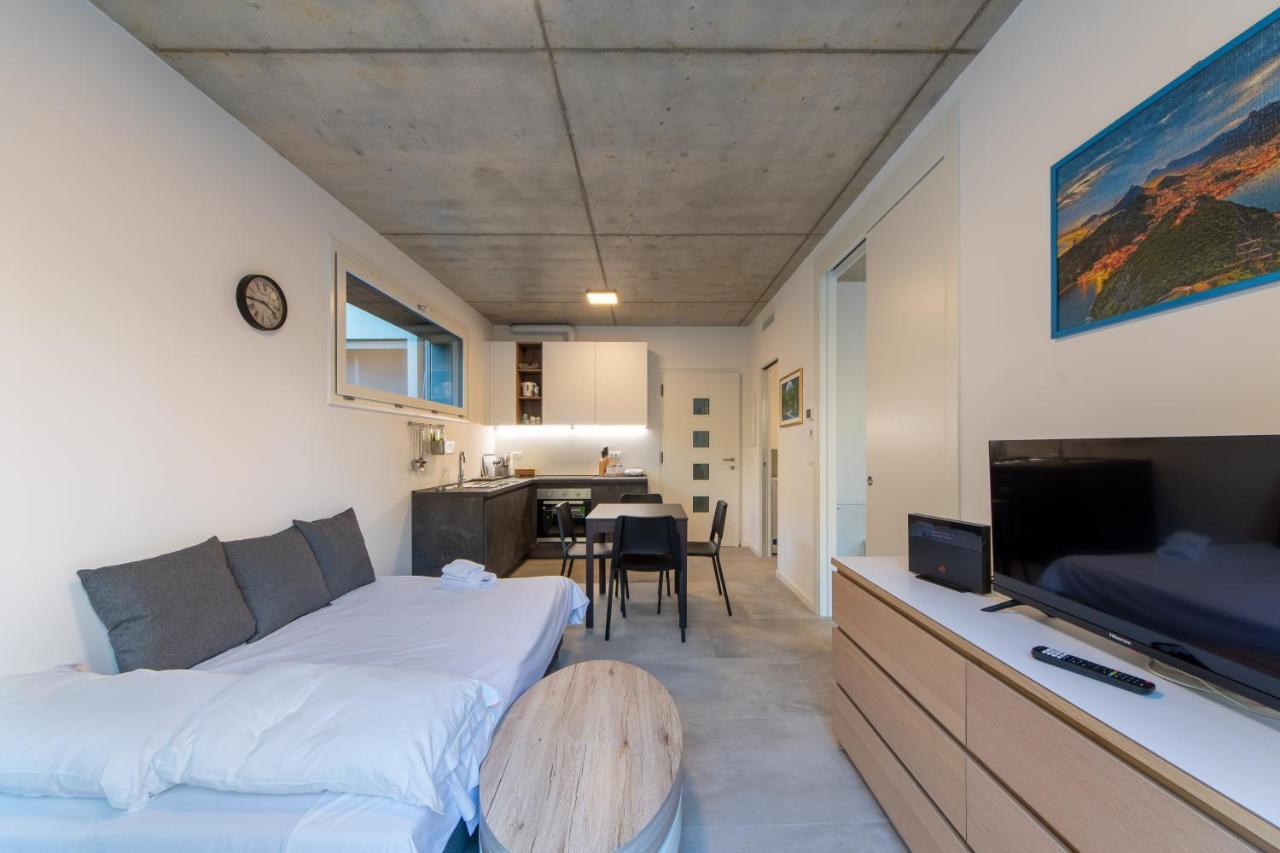 Housmart Toscana 53 Black Bologna Buitenkant foto