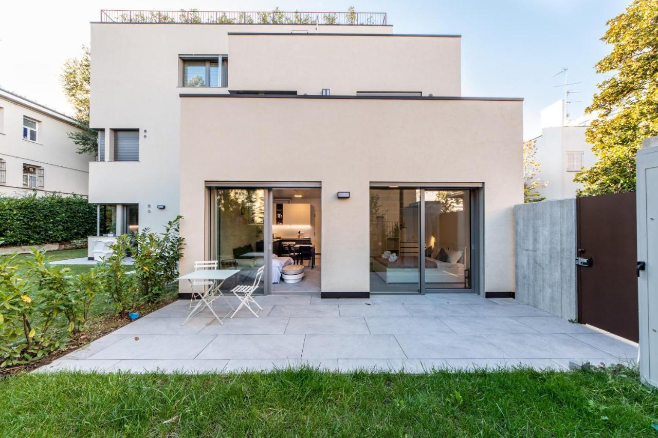 Housmart Toscana 53 Black Bologna Buitenkant foto